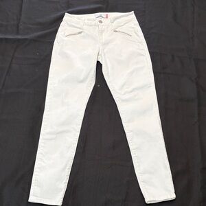 CAbi Women's Off-White Skinny Jeans